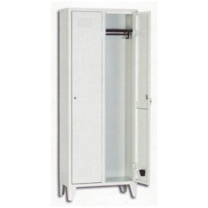 Kovinska omara za slačilnico